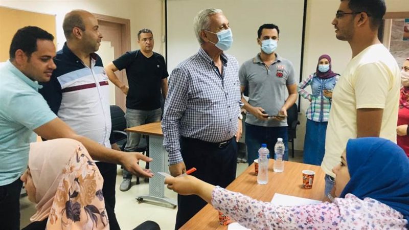 تطعيم الموظفين