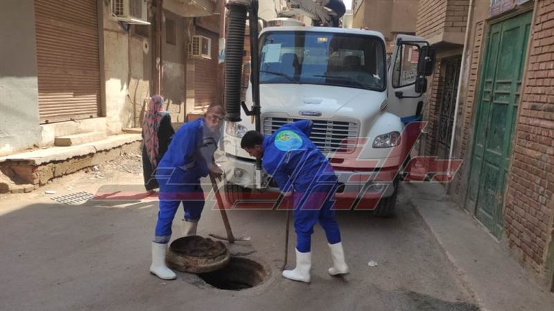 عمال شركة مياه الشرب