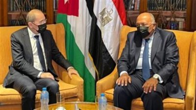 شكري ونظيره الأردني يبحثان العلاقات المتميزة بين البلدين والتطورات الإقليمية