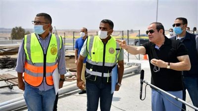 الرئيس السيسي يتفقد أعمال تطوير طريق الاوتوستراد