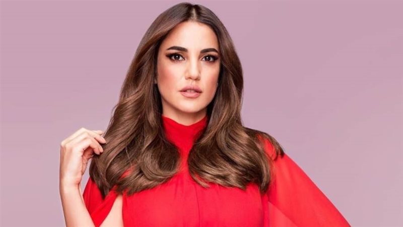 الفنانة درة