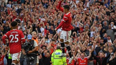 لحظة مؤثرة لوالدة رونالدو بعد هدفيه في شباك نيوكاسل (صور)