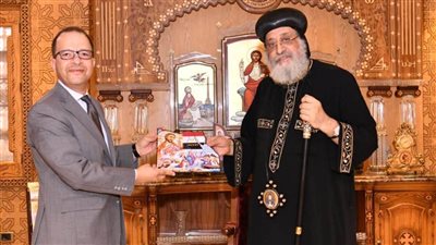 البابا تواضروس يستقبل سفير مصر الجديد في إثيوبيا