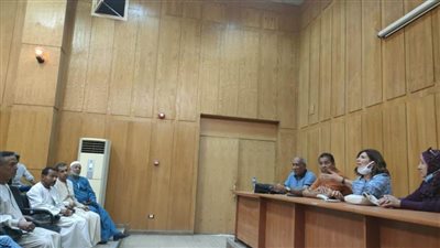 وزارة السياحة والآثار تنظم ندوات توعوية للعاملين بالبازارات