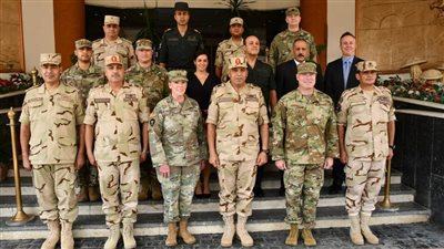 قائد الحرس الوطني لولاية تكساس تلتقي بعدد من كبار قادة القوات المسلحة