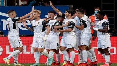 فالنسيا يفوز علي أوساسونا 4ـ1 ويتصدر الدوري الإسباني مؤقتا