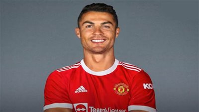 أسطورة مانشستر: رونالدو لاعب شجاع ويرغب في التألق حتى بعد الـ40 عاما