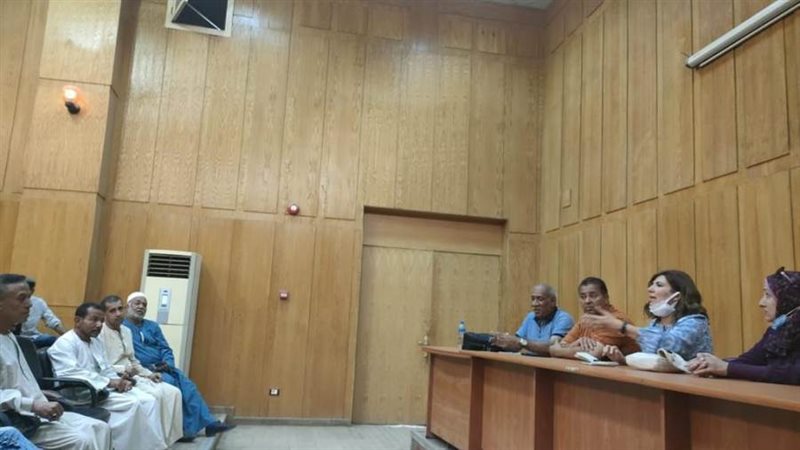 جانب من فاعليات الندوة