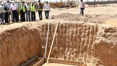 محافظ أسوان يتفقد المشروعات بمركز إدفو لخدمة 120 ألف نسمة