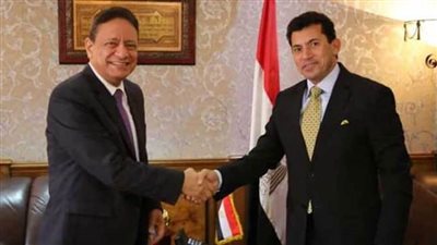 وزير الرياضة ورئيس الأعلى للإعلام يشهدان احتفالات الأهلي والزمالك