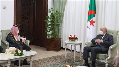 السعودية والجزائر تبحثان التعاون السياسي الداعم لاستقرار المنطقة