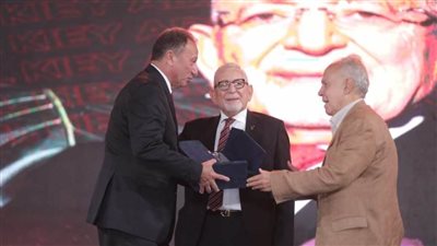 تكريم راغب والقيعي في احتفالية الأهلي بالعاشرة