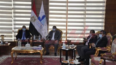 فريق دعم التحول الرقمي يزور جامعة كفر الشيخ