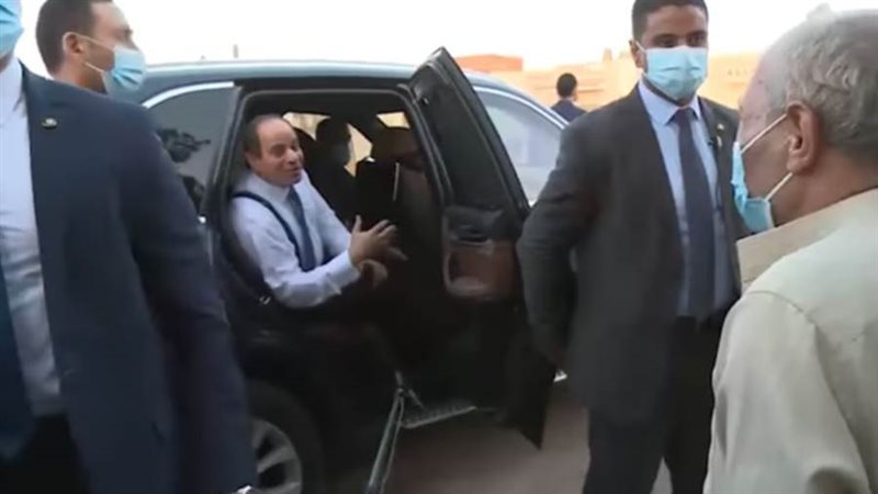 الرئيس السيسي يتبادل