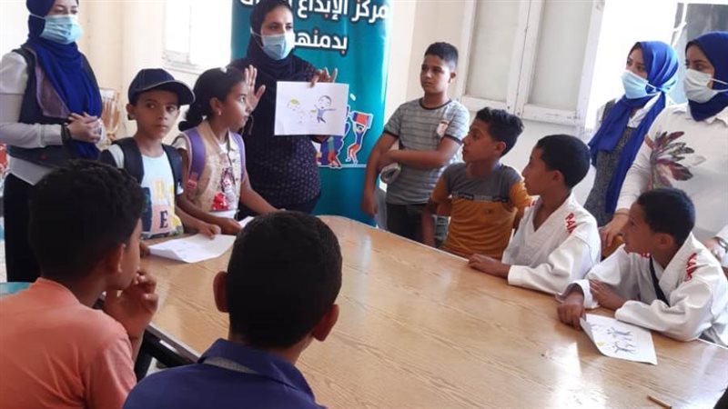 قوافل فنية وثقافية