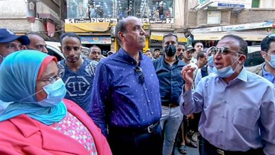 محافظ الإسكندرية يأمر بإزالة جميع الإشغالات بشارع الزهور بحي وسط وتشميع المحال المخالفة