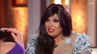 فيفي عبده: أبويا بيتكلم 7 لغات.. وكنت فاكرة الناس بتخلف من ركبها