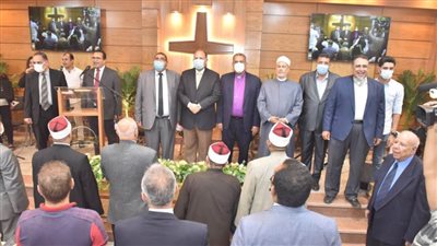 محافظ أسيوط ورئيس الطائفة الانجلية بمصر يشهدان افتتاح كنيسة الناصرية الإنجيلية بـ