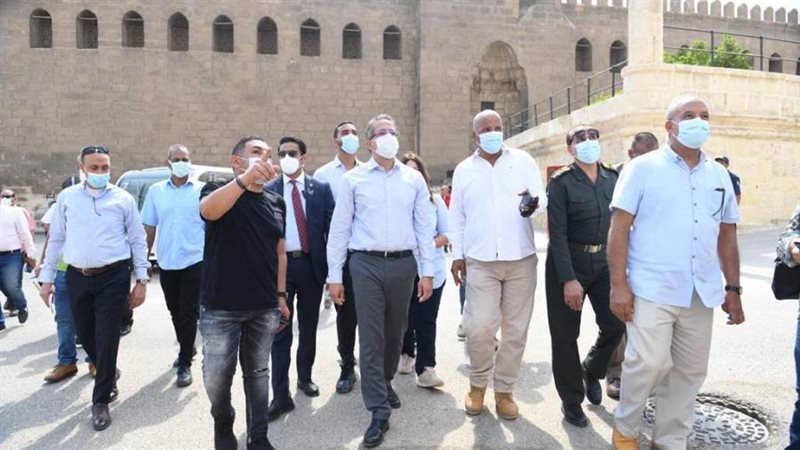 الدكتور خالد العناني