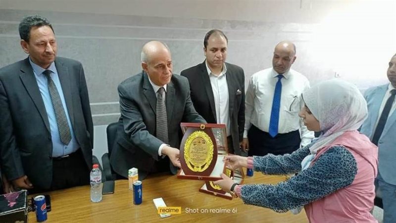 نقابة المحامين تكرم