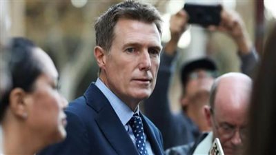 استقالة وزير الصناعة الأسترالي على خلفية قبول تبرع مشكوك فيه