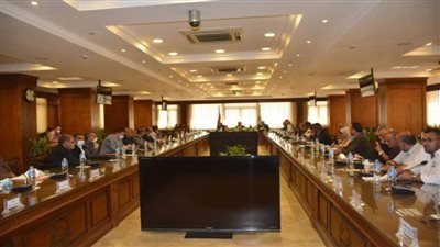 محافظ الجيزة: بدء أعمال تغطية مصرف ناهيا وتطوير الطريق الأبيض بكرداسة