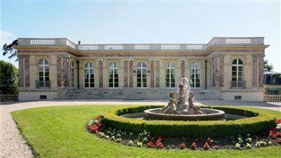 ميسي ينوي شراء 