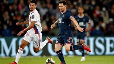 باريس سان جيرمان يفوز على ليون في الدوري الفرنسي لكرة القدم