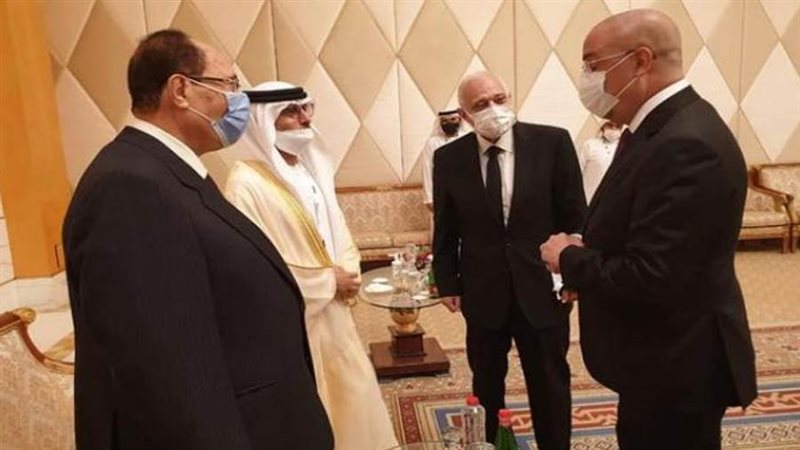 وزير الإسكان يلتقي