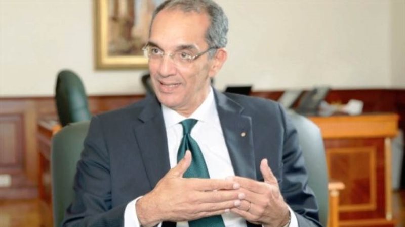 وزير الاتصالات وتكنولوجيا