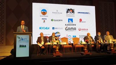 نائب وزير الإسكان يستعرض الرؤية الاستراتيجية المستقبلية لقطاع مياه الشرب والصرف الصحي