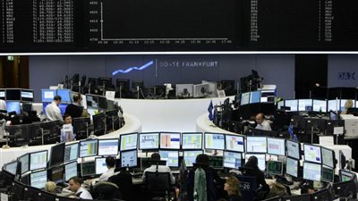 الأوروبية تنتعش والأمريكية تتعافى مع هدوء مخاوف تكرار الأزمة المالية العالمية