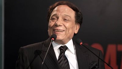رامي إمام يطمئن الجمهور على صحة الزعيم.. ويؤكد: يستعد لفيلم جديد 