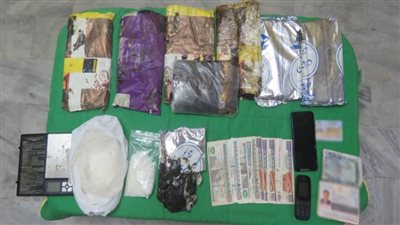 ضبط  تشكيل عصابى يجلب مخدرى الحشيش والآيس  وبحوزتهم مخدرات  