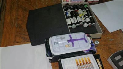 غلق وتشميع معملين وعيادة و ضبط أدوية منتهية الصلاحية بالبحيرة