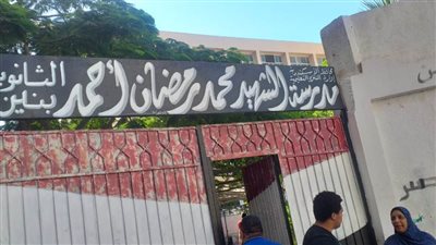 حملات مكبرة لإزالة التعديات واسترداد  أراضى الدولة بأحياء الإسكندرية