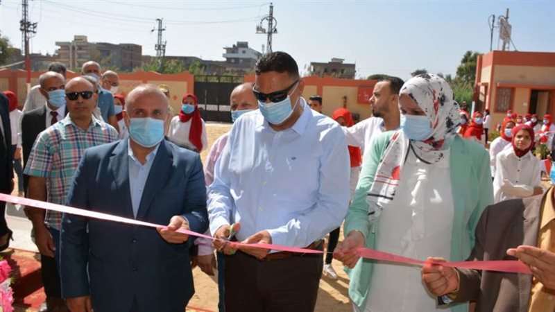 افتتاح المدارس الجديدة