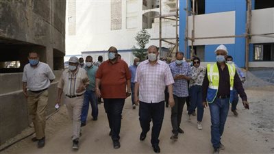 محافظ أسيوط يتفقد أعمال إحلال وتجديد محطة مياه التشيكي بحي شرق