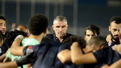 مران الزمالك الصباحي.. كارتيرون يجتمع بأحمد سيد 