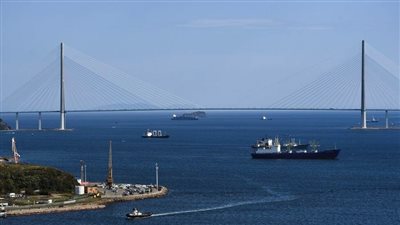 عاجل.. اصطدام سفينة شحن روسية بأخرى تركية وتدخل فريق الإنقاذ  