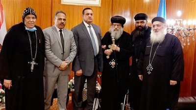 محافظ البحيرة يستقبل نيافا الأنبا باخوميوس لتقديم التهنئة بالعيد القومي