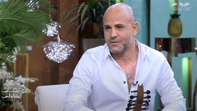 بالفيديو.. عزيز الشافعي يروي قصة دخوله الفن