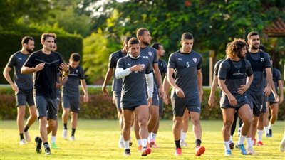 جهاز المنتخب يتابع تدريبات الزمالك
