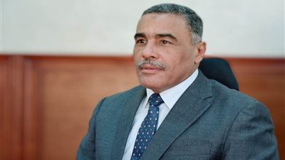 محافظ مطروح يبحث مقترح الأحوزة العمرانية لمدن الحمام والعلمين والضبعة وسيوة