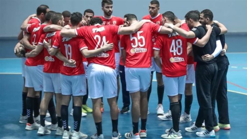 يد رجال الأهلي