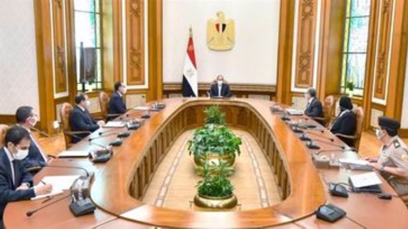 الرئيس يترأس اجتماع