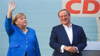 الألمان يصوتون في انتخابات محتدمة لاختيار خليفة ميركل