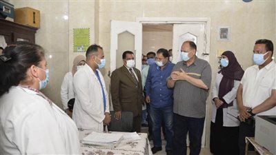 محافظ أسيوط يتفقد مستشفى أبنوب المركزي تمهيدًا لإحلاله وتجديده بالكامل