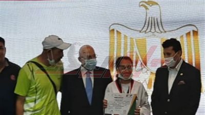 وزير الشباب يكرم أبطال المشروع القومي للموهبة والبطل الأولمبي بكفر الشيخ