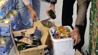 ضبط 237 كجم مواد غذائية غير صالحة للإستهلاك الآدمي بالشرقية 